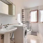 Lägenhet Alba-2 By Interhome *
