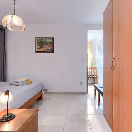 Alba-2 By Interhome شقة *