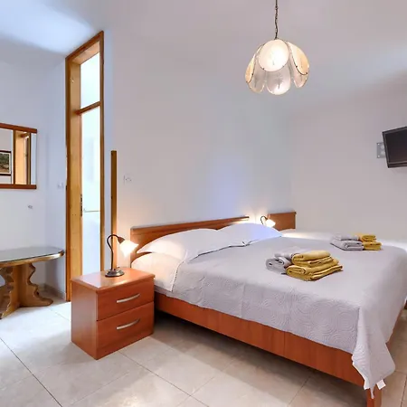 Alba-2 By Interhome